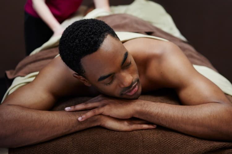 Relaxing spa therapy